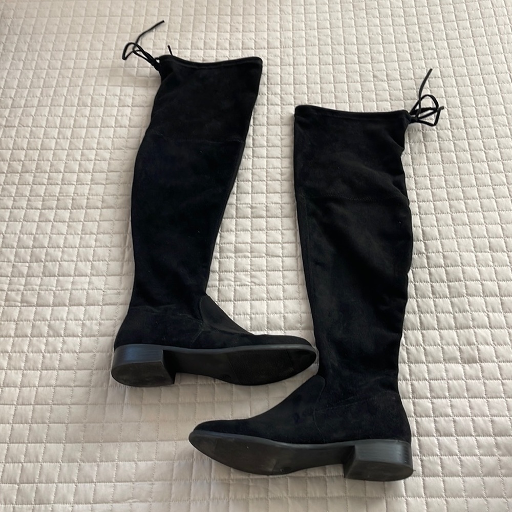 LIKE NEW A NEW DAY BOOTS